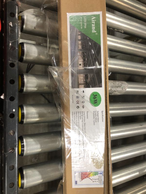 Photo 1 of AIRAND LED IP66 36W WHITE 120CM 