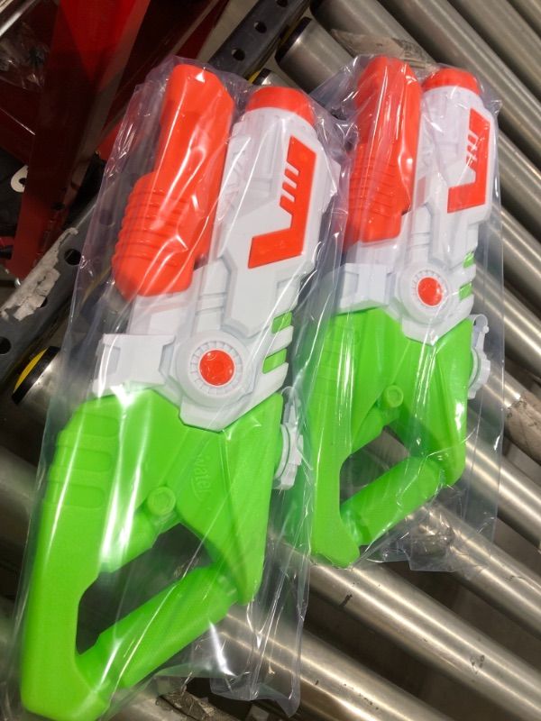 Photo 2 of TICZLOE Water Guns, High Capacity Water Guns for Kids Super Water Soaker Blaster, Squirt Guns for Adults Children (2, White and Green)