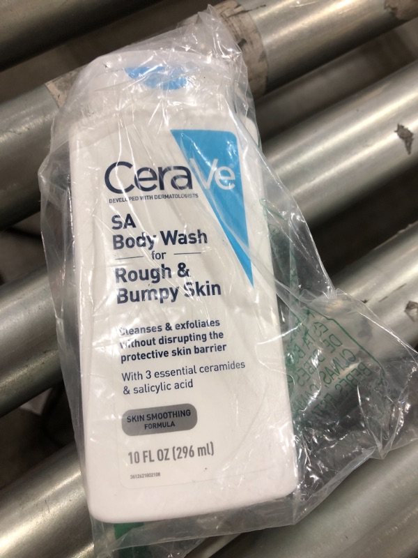 Photo 2 of CeraVe Body Wash with Salicylic Acid | Fragrance Free Body Wash to Exfoliate Rough and Bumpy Skin | Allergy Tested | 10 Ounce