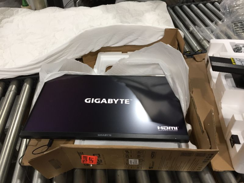 Photo 2 of GIGABYTE M27Q 27" 170Hz 1440P -KVM Gaming Monitor, 2560 x 1440 SS IPS Display, 0.5ms (MPRT) Response Time, 92% DCI-P3, HDR Ready, FreeSync Premium, 1x Display Port 1.2, 2x HDMI 2.0, 2x USB 3.0
