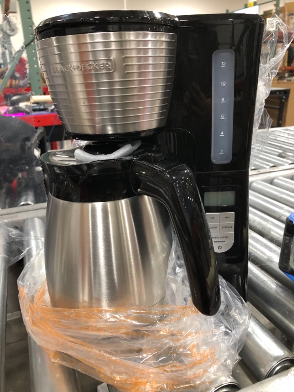 Photo 1 of BLACK+DECKER CM2045B-1, 12-Cup
