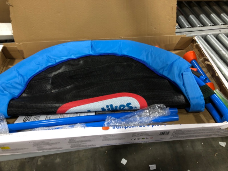 Photo 1 of Little Tikes 3' Trampoline – Amazon Exclusive
