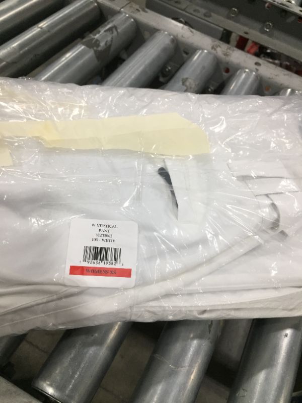 Photo 1 of Women's XS White Cargo Pants