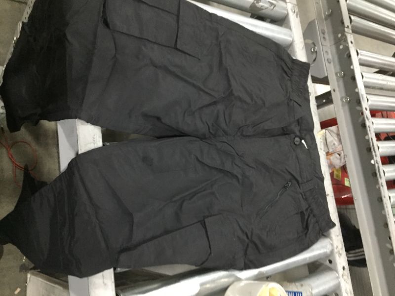 Photo 1 of BLACK Men's Cargo Pants (size 34)