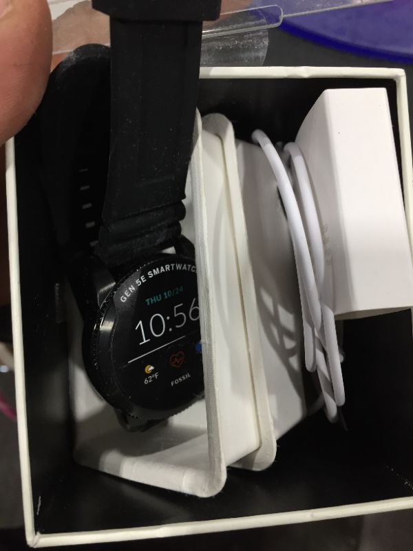 Photo 2 of Fossil Gen 5E Smartwatch 44mm - Black with Black Silicone
