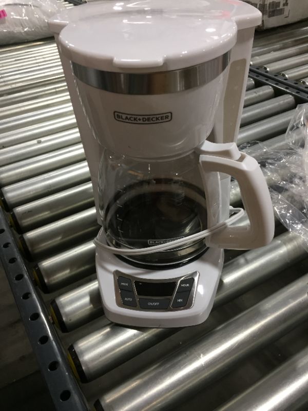 Photo 2 of Black+Decker CM1160W-1 CM1160W 12-Cup Programmable Coffeemaker