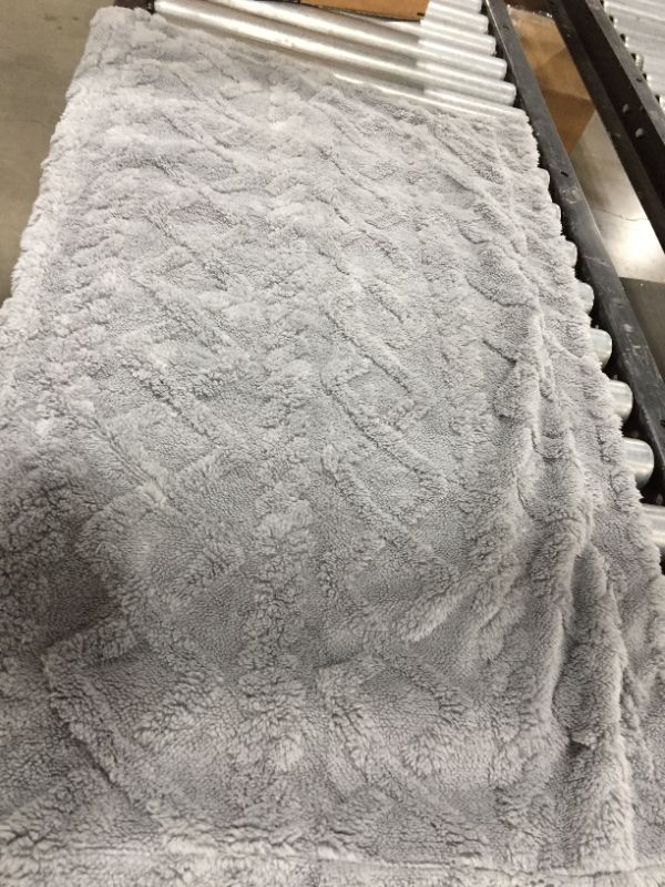 Photo 1 of Bedsure Fluffy Comforter Cover - Faux Fur Tufted Duvet Cover Queen Size, Grey Plush Fuzzy Duvet Cover Set, 3 Pieces (1 Duvet Cover + 2 Pillow Shams)
