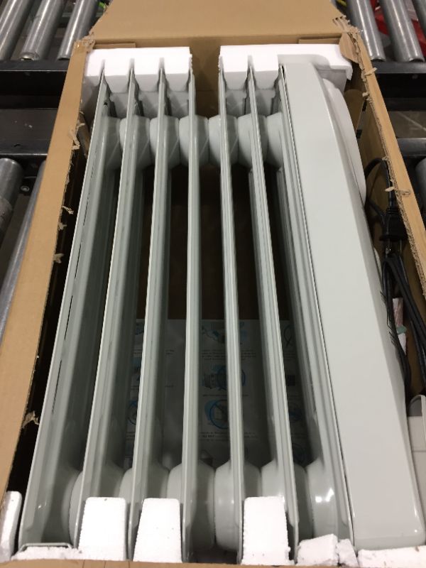 Photo 2 of DeLONGHI ComforTemp Oil-Filled Radiator, Off-White, 13 4/5 x 9 1/10 x 25 1/5
