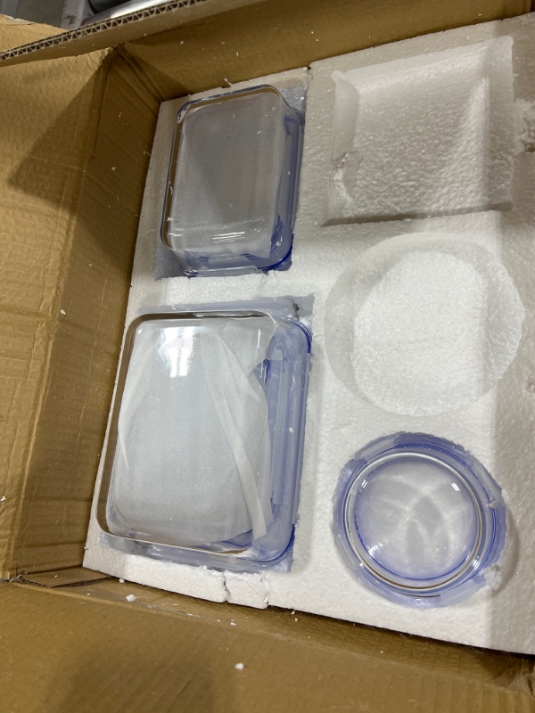 Photo 3 of Amazon Basics Glass Locking Lids Food Storage Containers, 6-Piece Set
