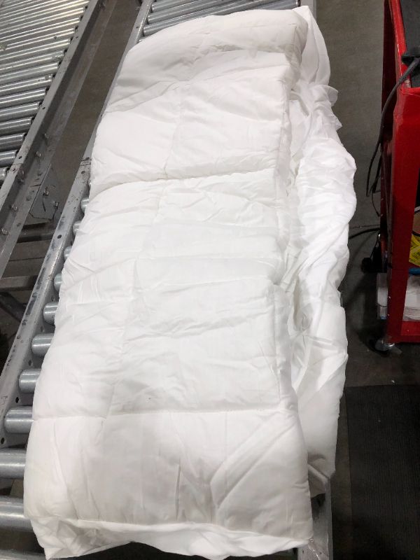 Photo 1 of Quilted Fitted Mattress Pad (Full) - Cooling Mattress Topper - Easily Washable - Elastic Fitted Mattress Cover - Stretch-to-Fit up (Full)