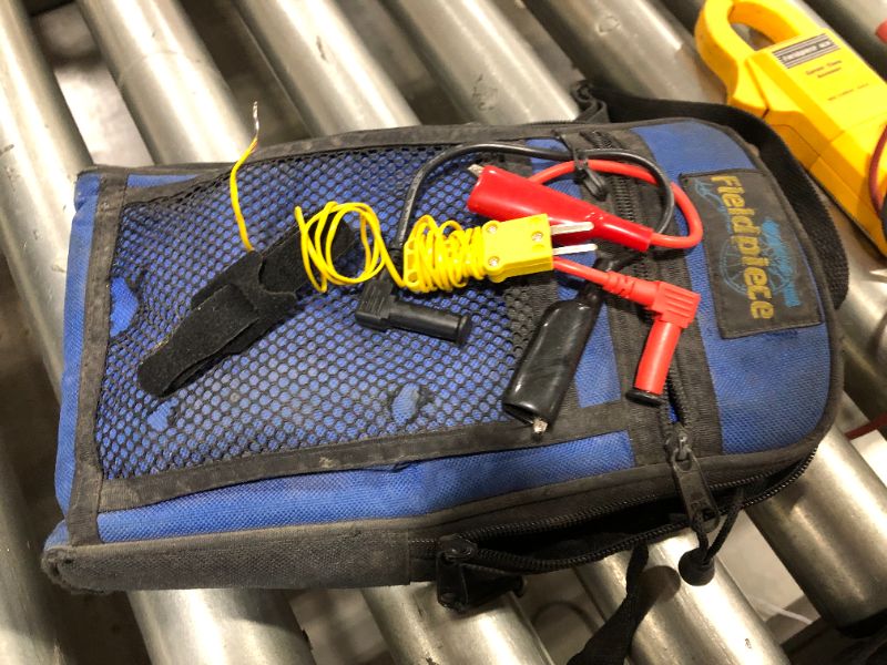 Photo 1 of Fieldpiece Expandable Manual and Auto Ranging Stick Multimeter - HS35
