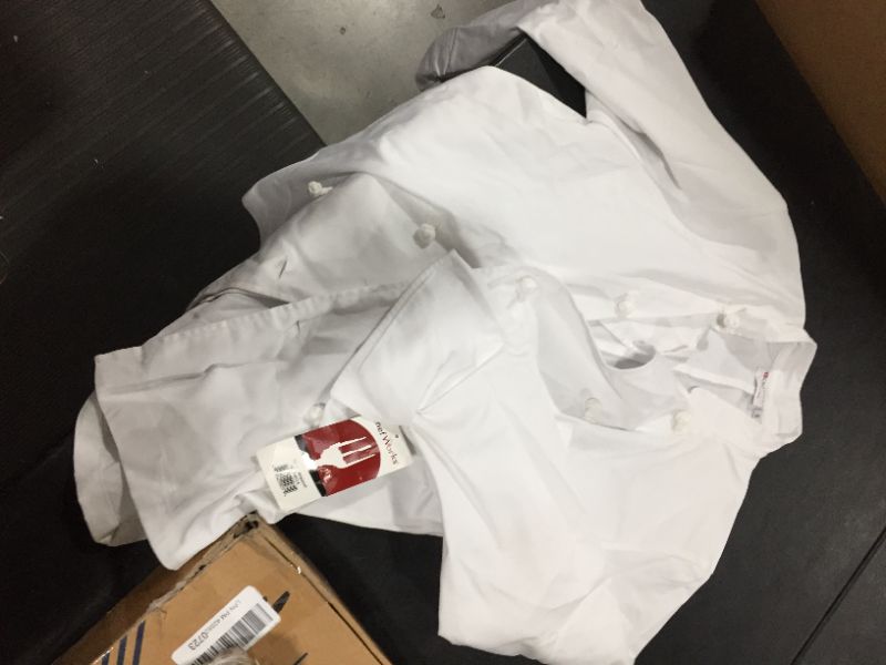 Photo 2 of Chef Works PKWC-WHT-S Bordeaux Basic Chef Coat, Small, White