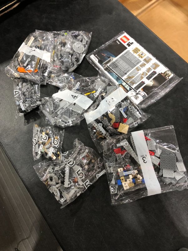 Photo 2 of LEGO Star Wars: The Mandalorian The Razor Crest 75292 Exclusive Building Kit, New 2020 (1,023 Pieces)