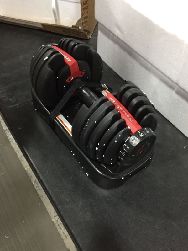 Photo 2 of Bowflex SelectTech 552 Adjustable Dumbbell