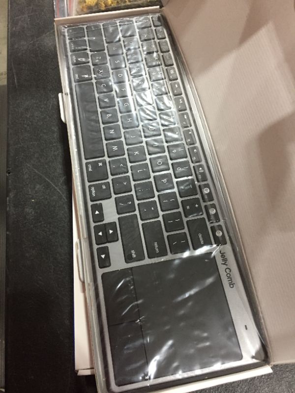 Photo 2 of Jelly Comb Bluetooth Keyboard with Touchpad

