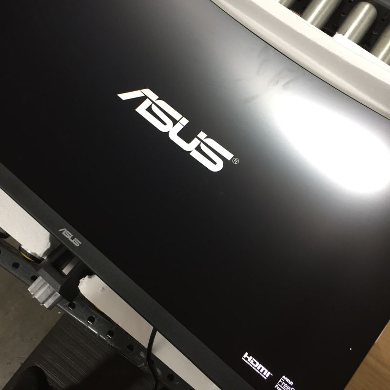 Photo 2 of ASUS TUF Gaming 32" 1440P HDR Curved Monitor (VG32VQ1B) - QHD (2560 x 1440), 165Hz (Supports 144Hz), 1ms, Extreme Low Motion Blur, Speaker, FreeSync Premium, VESA Mountable, DisplayPort, HDMI