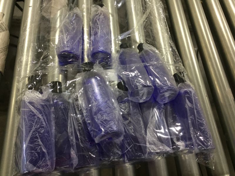 Photo 1 of 14 PCS. 8 OZ .BLUE PLASTIC CONTAINERS