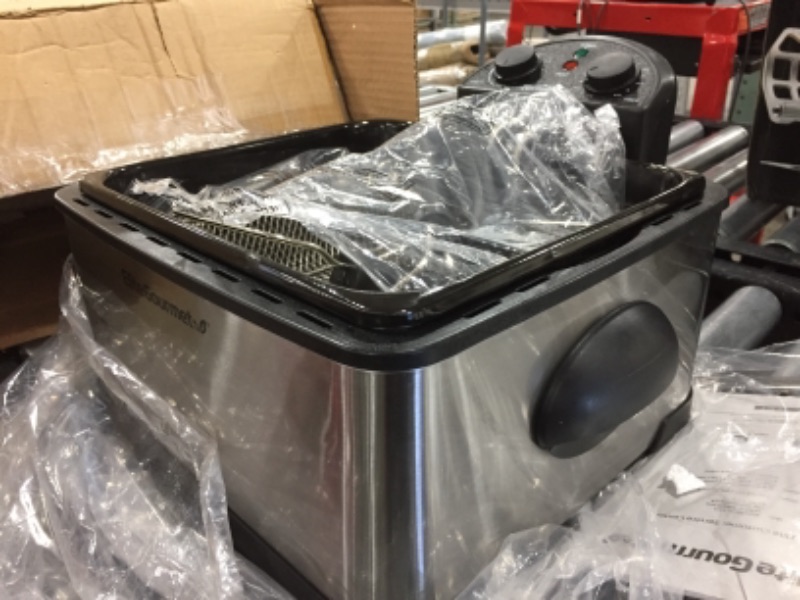 Photo 1 of Elite Platinum EDF-401T Steel Deep Fryer - 1700W - 4 qt - Silver
