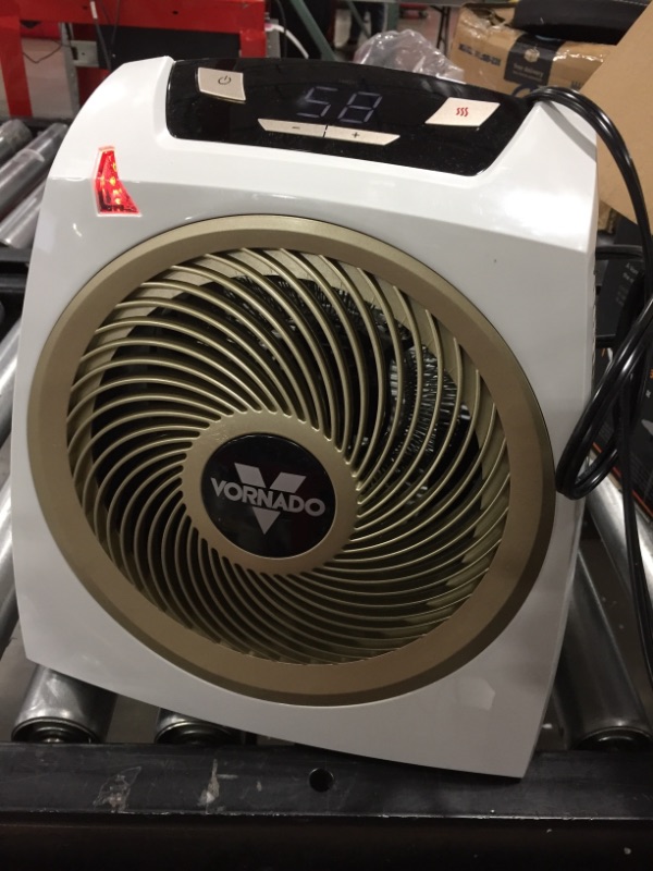 Photo 2 of Vornado Avh10 Whole Room Heater with Auto Climate Control