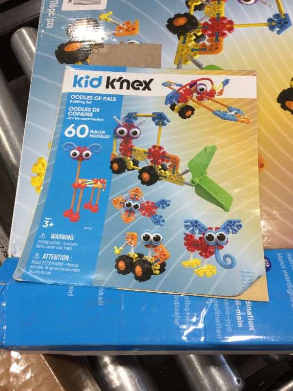 Photo 2 of KID K’NEX – Oodles of Pals Building Set – 116 Pieces – Ages 3 and Up Preschool Educational Toy (Amazon Exclusive)
