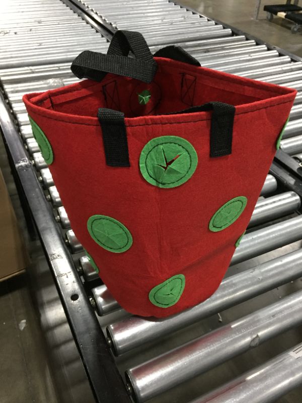 Photo 1 of Red and Green Button little fabric bag 