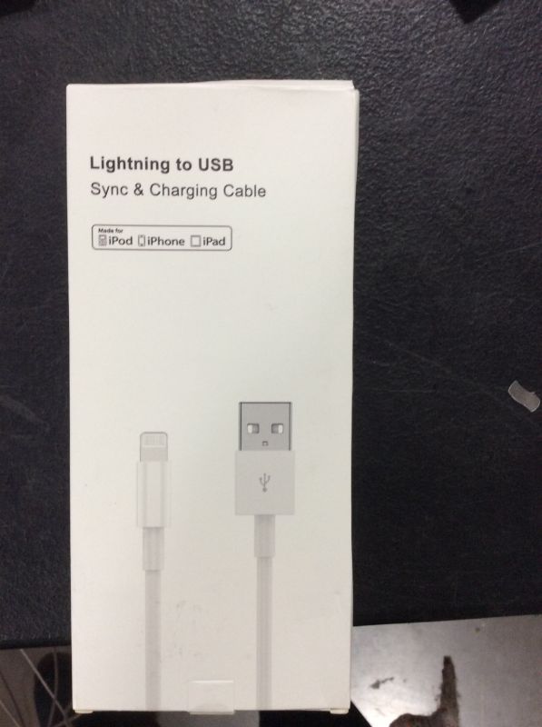 Photo 2 of Apple Lightning to USB Cable (1 m)
