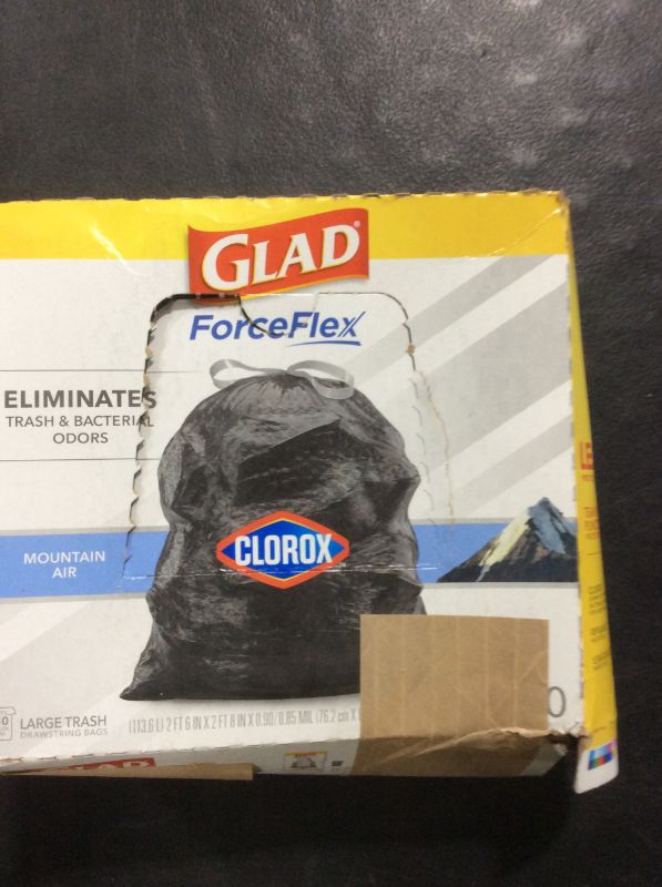 Photo 2 of Glad ForceFlex with Clorox 50-Pack 30-Gallon Mountain Air Black Outdoor Plastic Can Trash Bag
