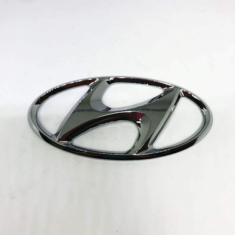 Photo 1 of Automotiveapple OEM Genuine 8635326100 H Logo Front Hood Emblem 1-pc for 2005-2009 Hyundai Tucson
