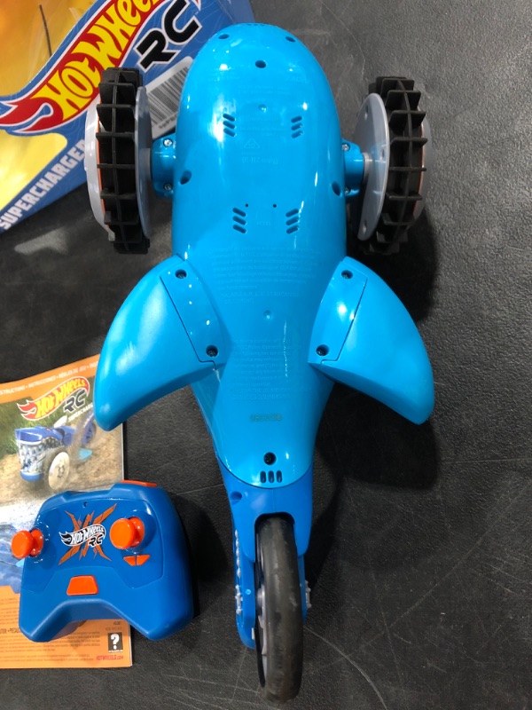 Photo 4 of Hot Wheels R/C Supercharged Shark Vehicle, Radio-Controlled Shark that Races on Land & Water, R/C Chomping Mechanism, Dynamic Steering
