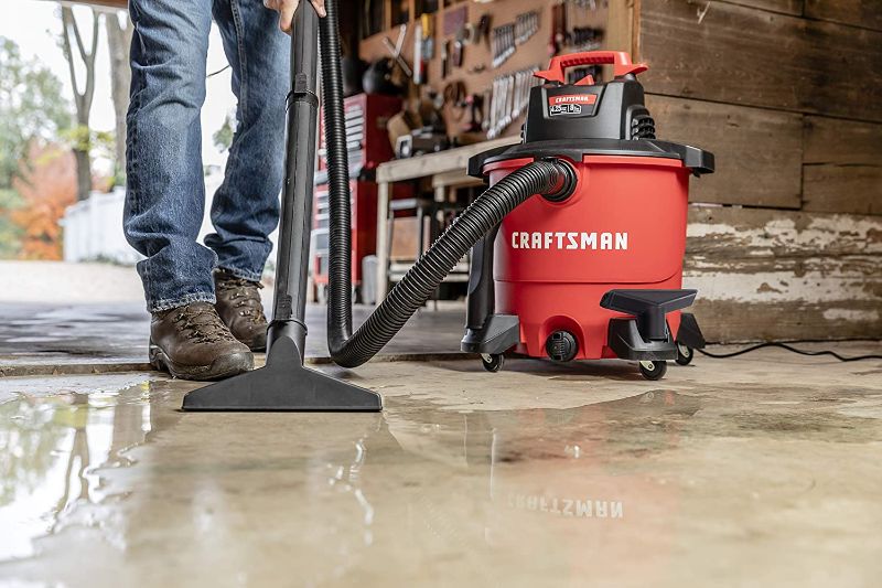 Photo 1 of CRAFTSMAN CMXEVBE17590 9 Gallon 4.25 Peak HP Wet/Dry Vac, Portable Shop Vacuum with Attachments , Red
