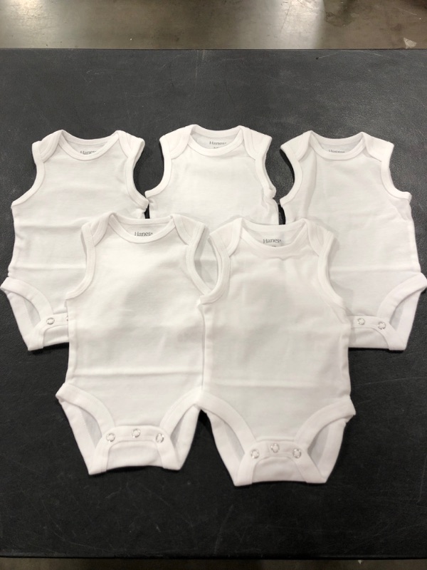 Photo 1 of HANES ONESIES FOR INFANTS 0-6 MONTHS, WHITE, LOT OF 5.