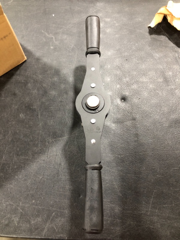 Photo 1 of AMS 306.07 QC Ratcheting Cross Handle, 18"
