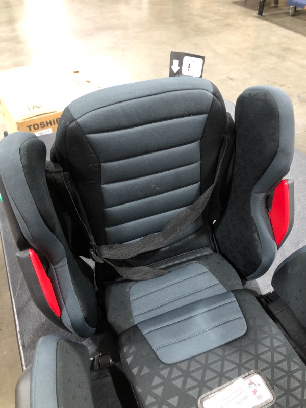 Photo 4 of mifold hifold fit-and-fold Highback Booster Seat, – Adjustable Narrow, Foldable Booster Car Seat for Everyday, Travel, Carpooling and More – Slate Grey
PRIOR USE. MISSING BOX & ACCESSORIES.