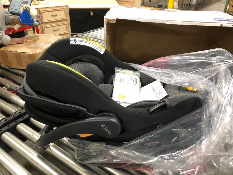 Photo 2 of Chicco KeyFit 35 ClearTex Infant Car Seat - Cove
