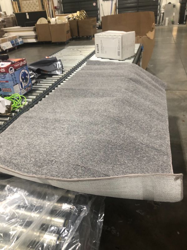 Photo 1 of 4 x 8' Grey Rug