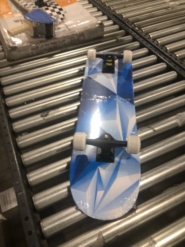 Photo 1 of Hyono Skateboard