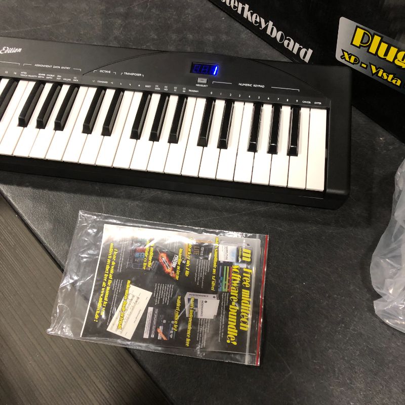 Photo 1 of Miditech i2-61 MIDI Keyboard Controller