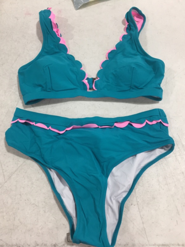 Photo 2 of Aqua And Pink Scalloped Bikini (L)
