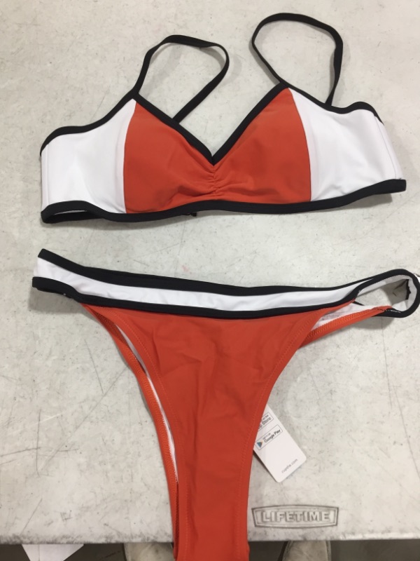 Photo 2 of CUPSHE Sporty Colorblock Bikini (S)
