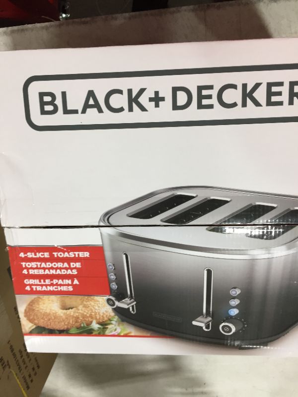 Photo 2 of BLACK+DECKER 4-Slice Extra-Wide Slot Toaster, Stainless Steel, Ombré Finish, TR4310FBD,Black/Silver Ombre
