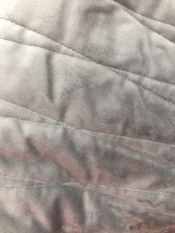 Photo 3 of Brielle Home Premium Heavy Velvet Quilt Set with Cotton Backing, Full/Queen, Charcoal
