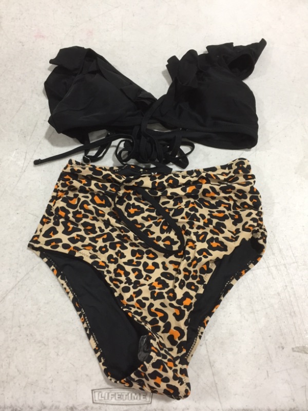 Photo 2 of CUPSHE Black And Leopard Falbala Bikini (S)
