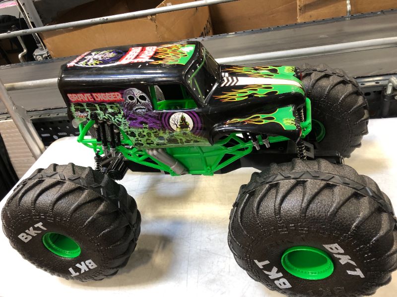 Photo 5 of Monster Jam, Official Mega Grave Digger All-Terrain- Monster Truck with Lights, 1: 6 Scale
