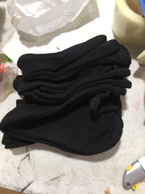 Photo 2 of Gildan Cotton Crew Socks, 10 Pair, only contains four pairs