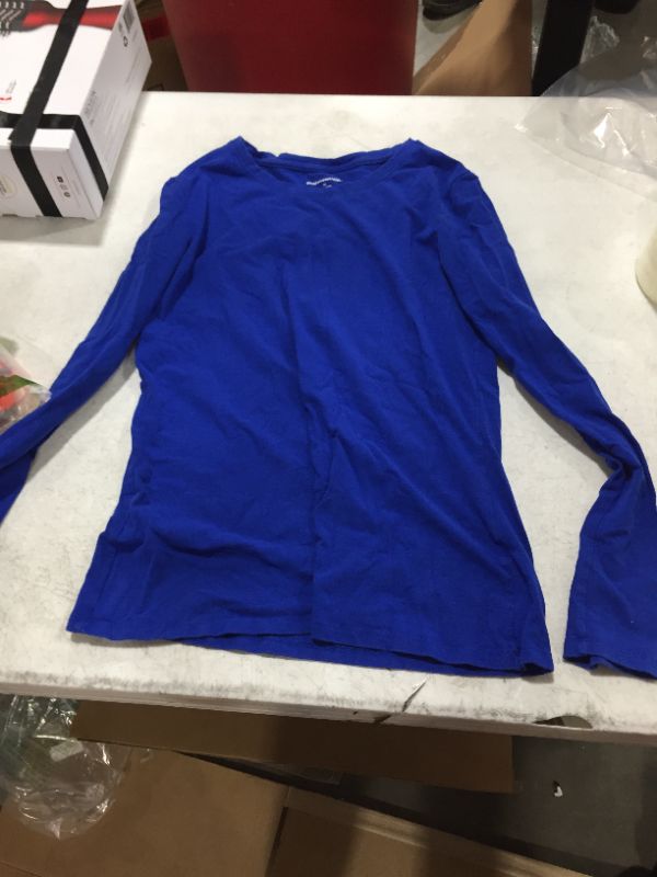 Photo 1 of Blue long sleeve shirt, Size M, amazon essentials