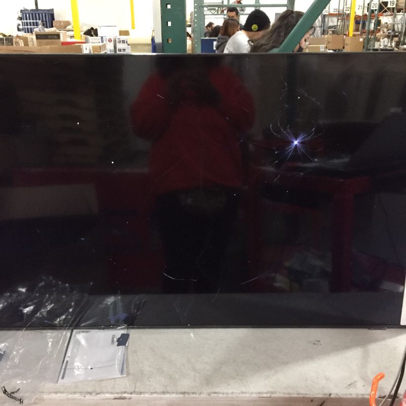 Photo 2 of SAMSUNG 55-Inch Class QLED Q60A Series - 4K UHD Dual LED Quantum HDR Smart TV with Alexa Built-in (QN55Q60AAFXZA, 2021 Model)
--SCREEN DAMAGED--