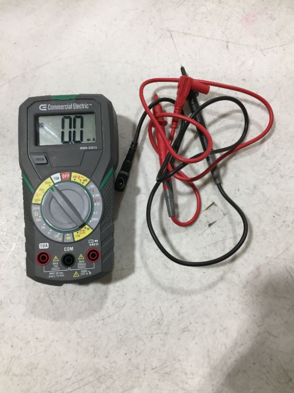 Photo 2 of Manual Ranging Multimeter
