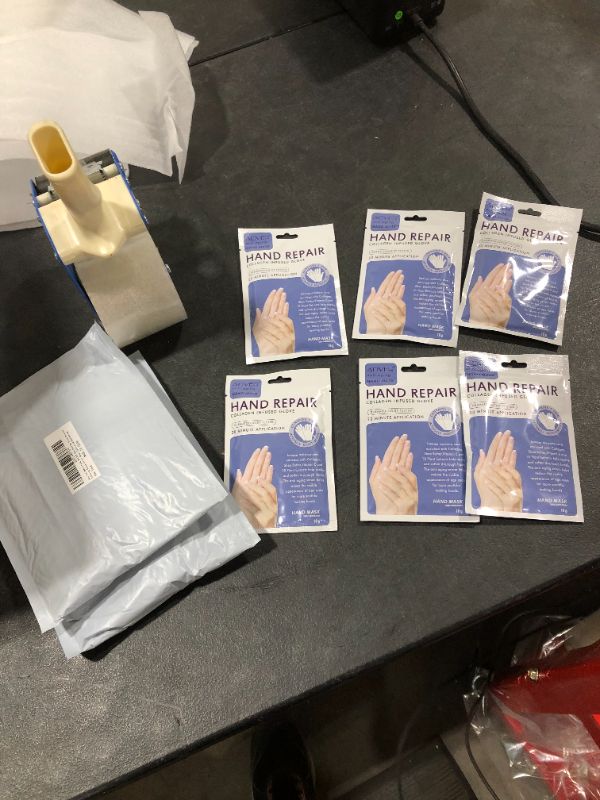 Photo 3 of 2 PACK of 6, ALIVER 6 Pack Moisturizing Hand Peel Mask Gloves, Hand Mask Natural Collagen Spa Gloves Moisture Enhancing Gloves for Dry Hands, Repair Rough Damage Skin for Women & Men