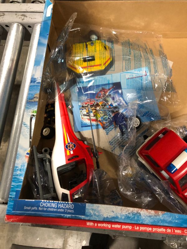 Photo 3 of Playmobil Fire Rescue Mission [Amazon Exclusive]
