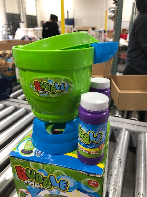 Photo 1 of Bubble World Super Bubble Machine